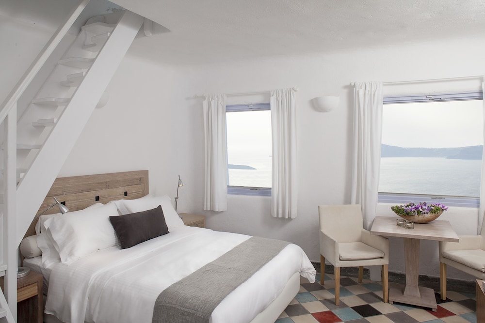 Ikastikies Suites 10/50