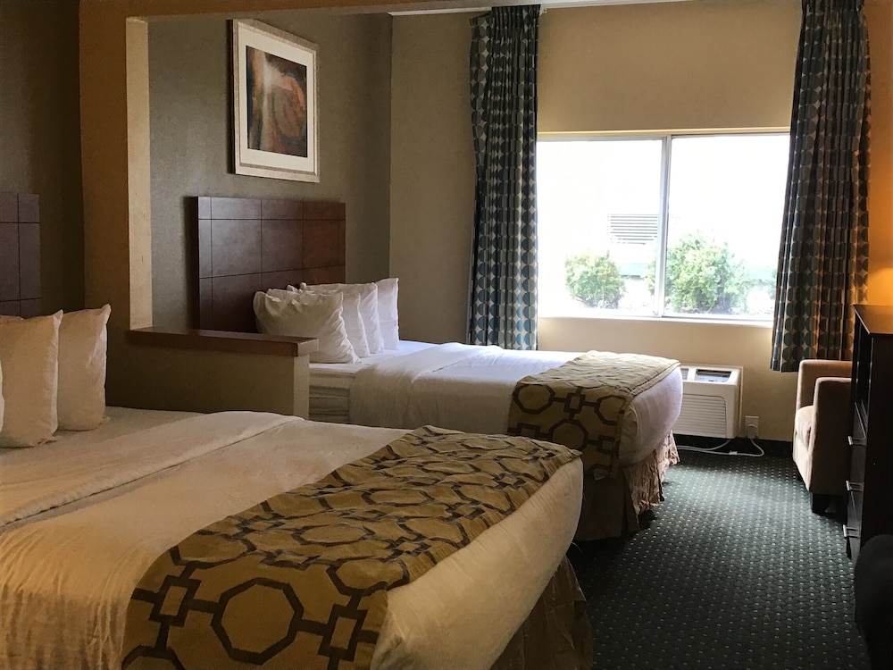 Baymont by Wyndham Billings 10/28