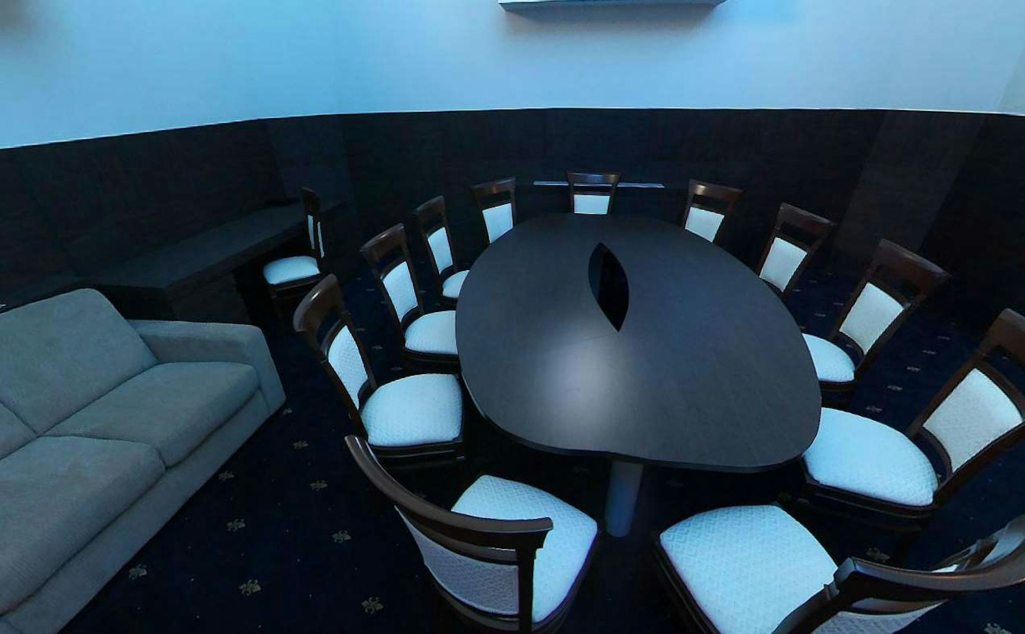 Europe Hotel 50/56