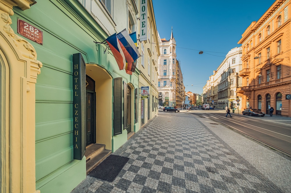 Hotel Czechia 42/48