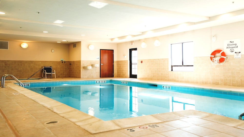 Holiday Inn Express Hotel And Suites Morton Peoria Area 8/70