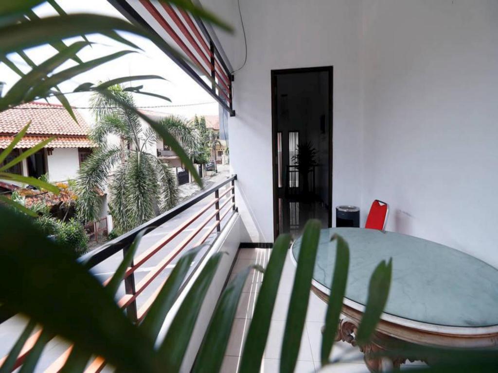 Reddoorz Plus Near Undip Tembalang 43/47