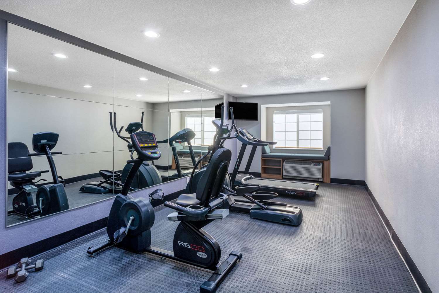 Microtel Inn And Suites Burlington 3/11