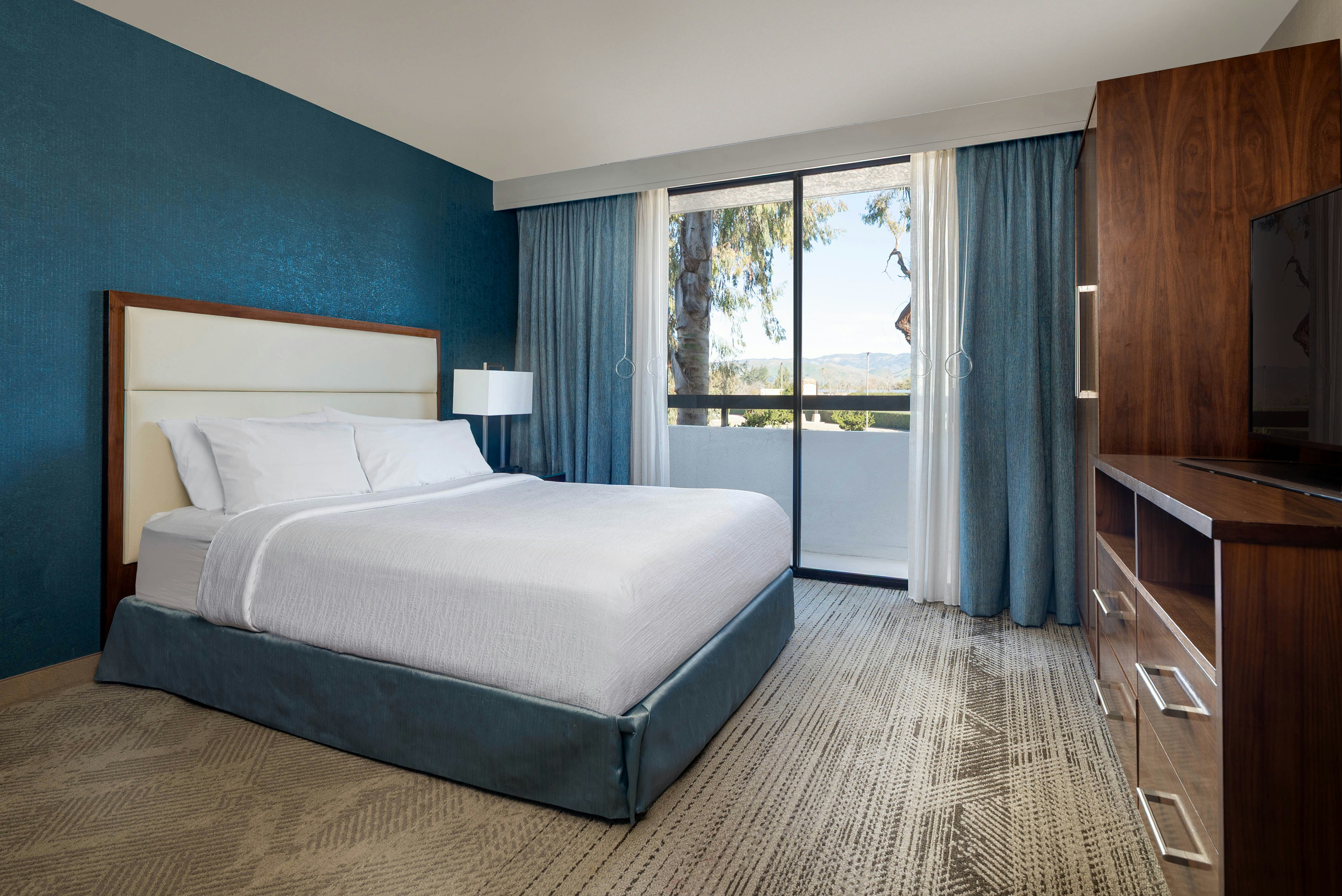 Suite, 2 Queen Beds, Accessible