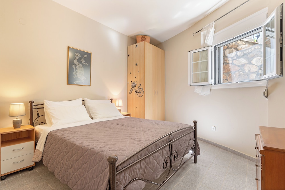 1 BEDROOM, APARTMENT, SEA VIEW