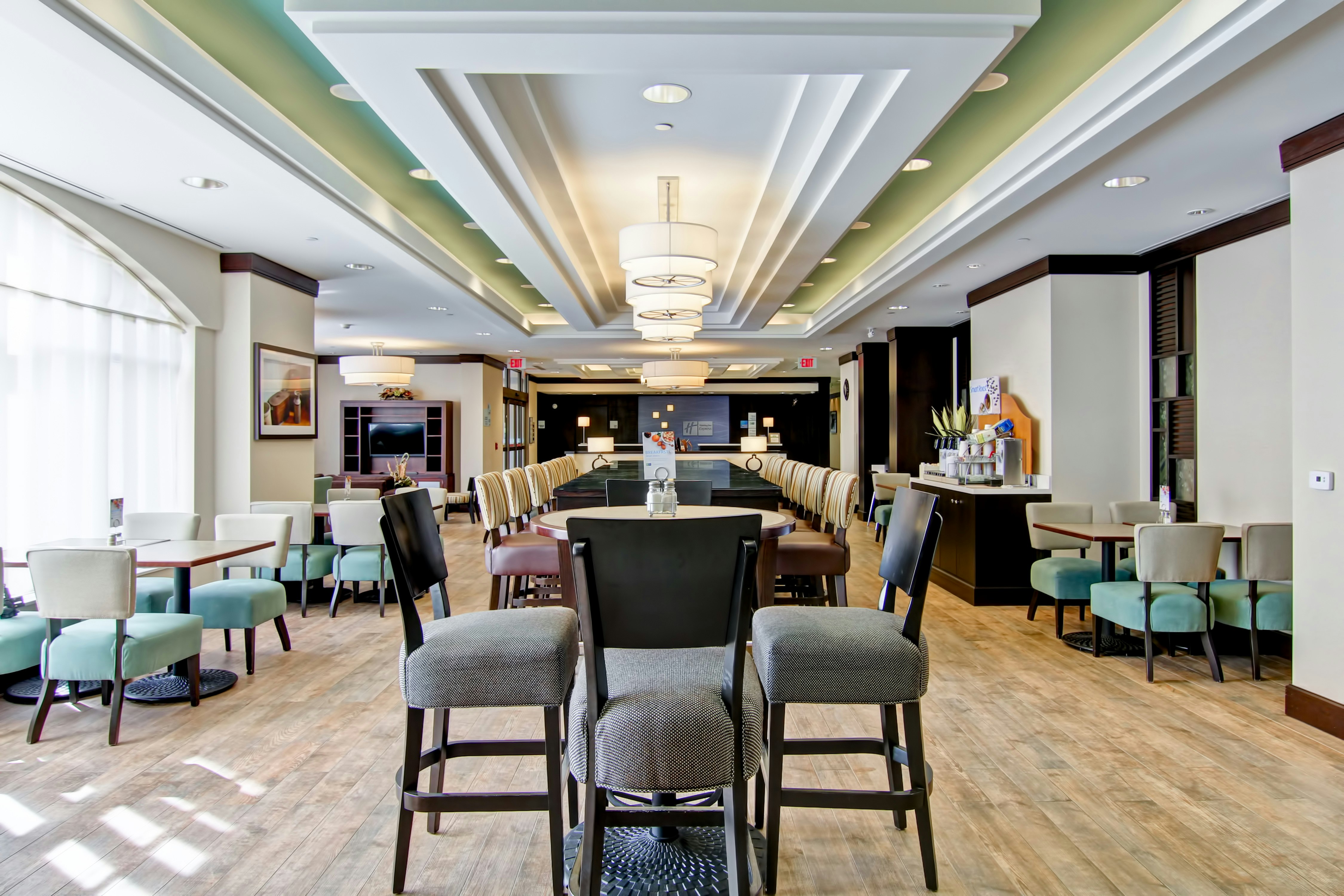 Holiday Inn Express Hotel Suites Waterloo St Jacobs 60/78