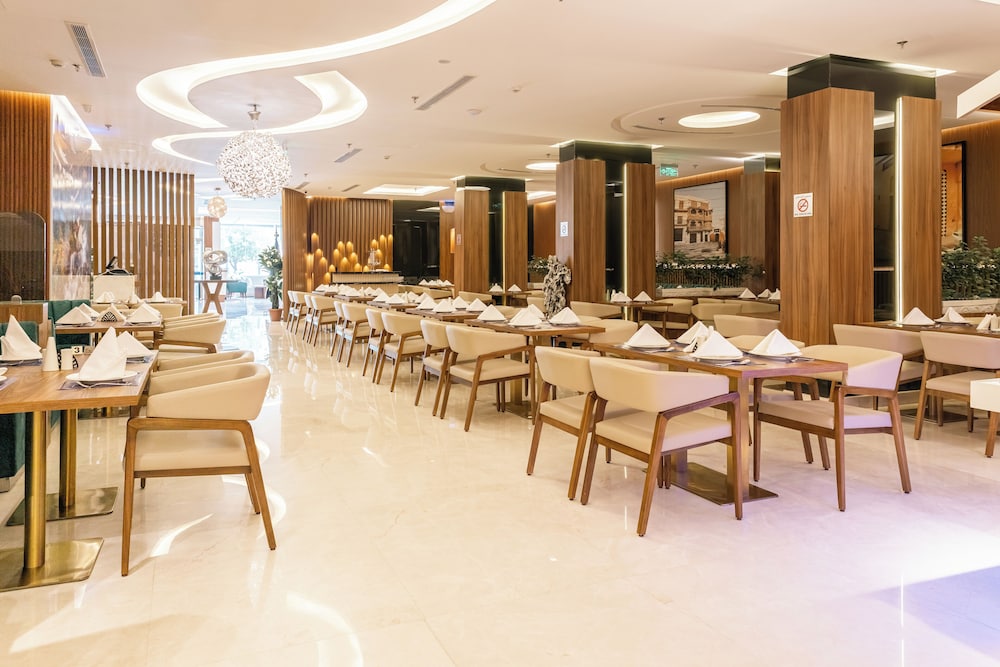 فندق سويس انترناشيونال الطائف(Swiss International Taif Hotel) 47/54
