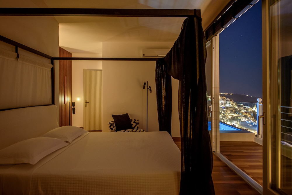 Nefeles Luxury Suites 12/49