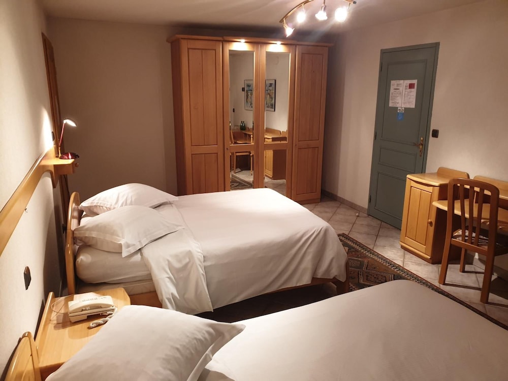 HOTEL DU FAUDE 8/41