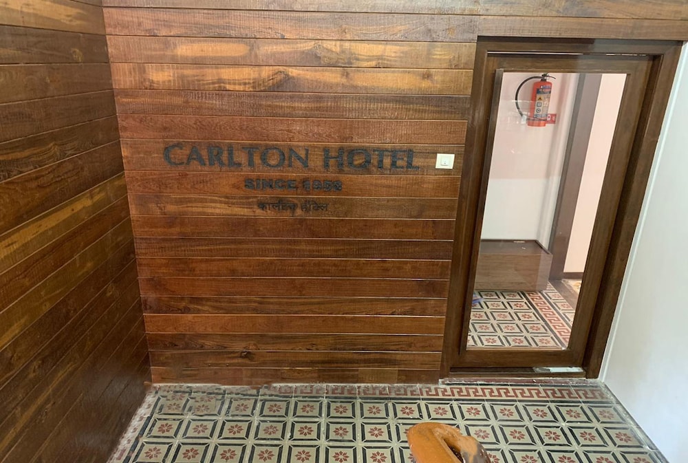 Carlton Hotel photo4