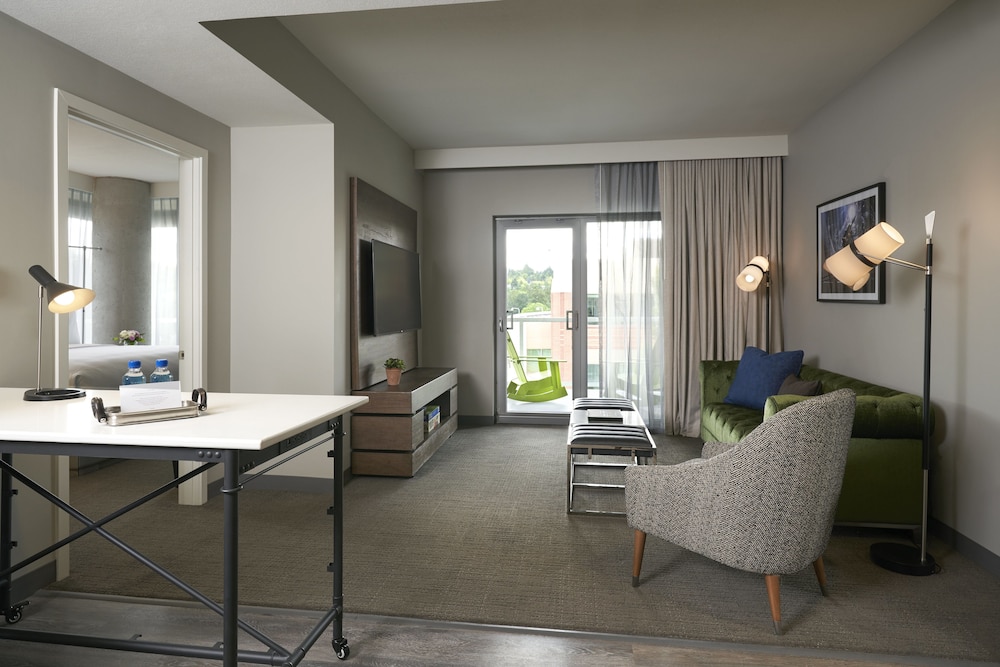 Archer Hotel Seattle Redmond 37/75