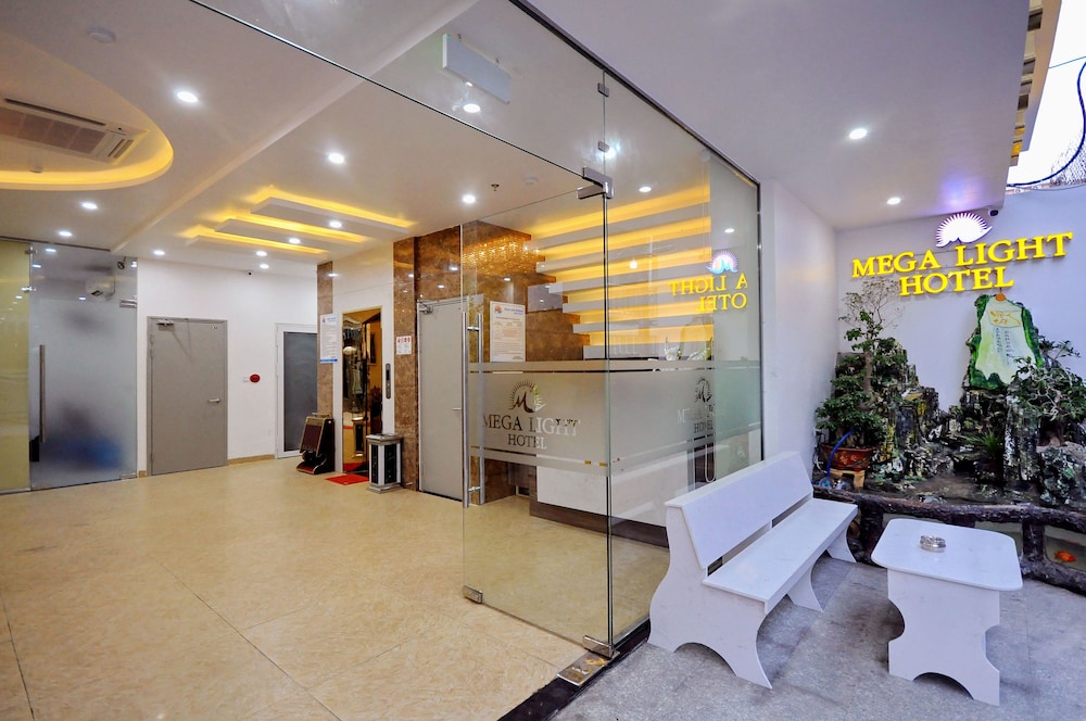 Mega Light Hotel 5/43
