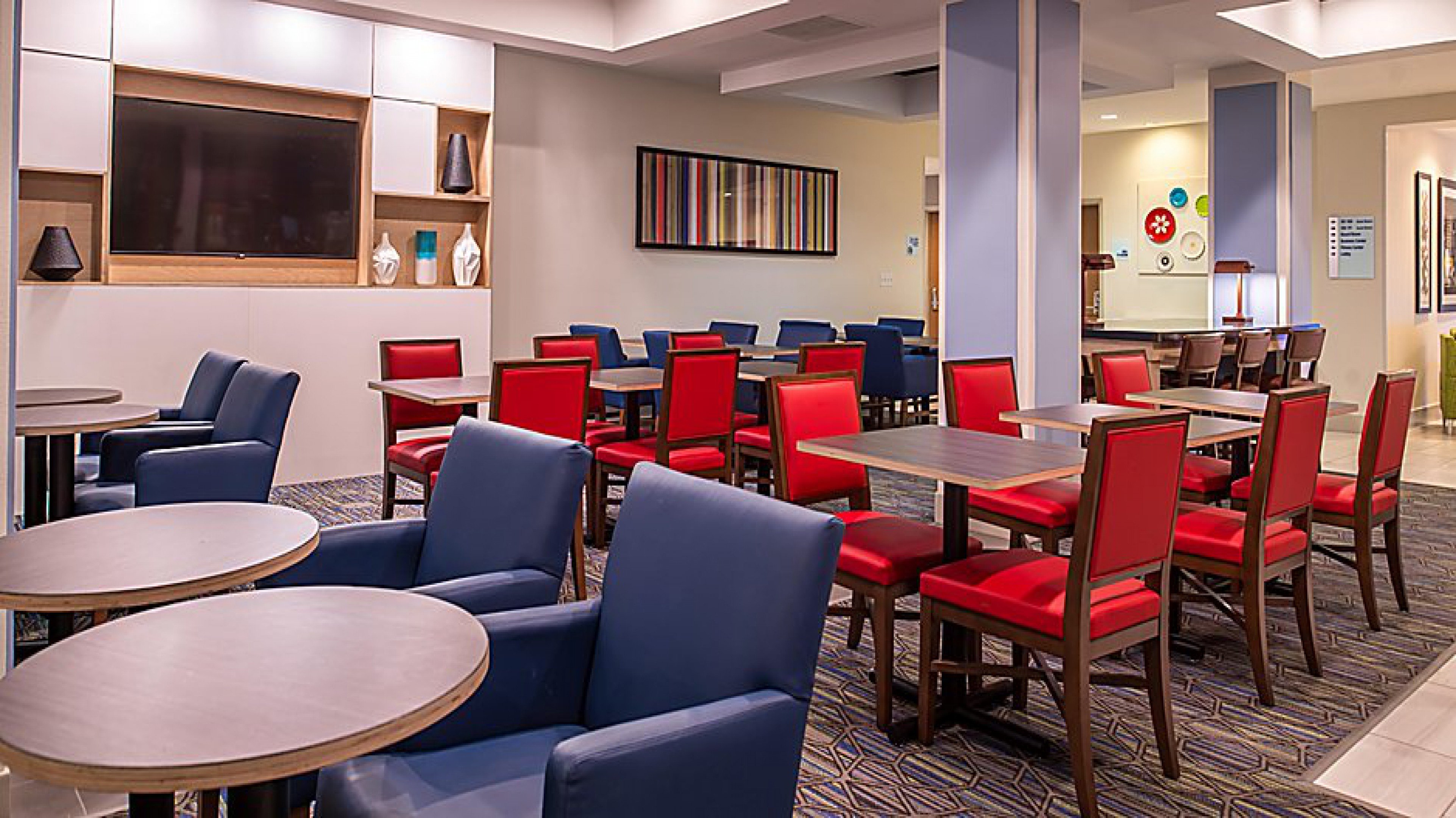 Holiday Inn Express Hotel Suites Mount Pleasant 50/61