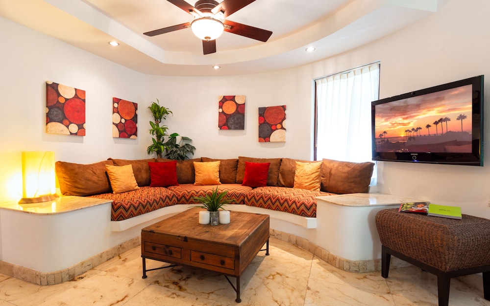 Maya Villa Condo Hotel Beach Club 32/49