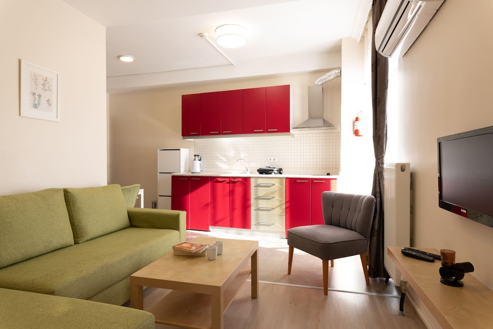 A Studio Apartment 41/62