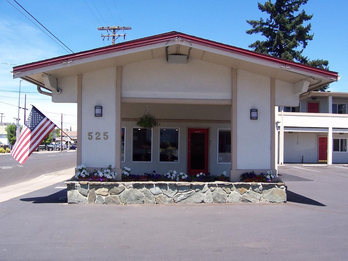 Red Carpet Inn Medford 2/36