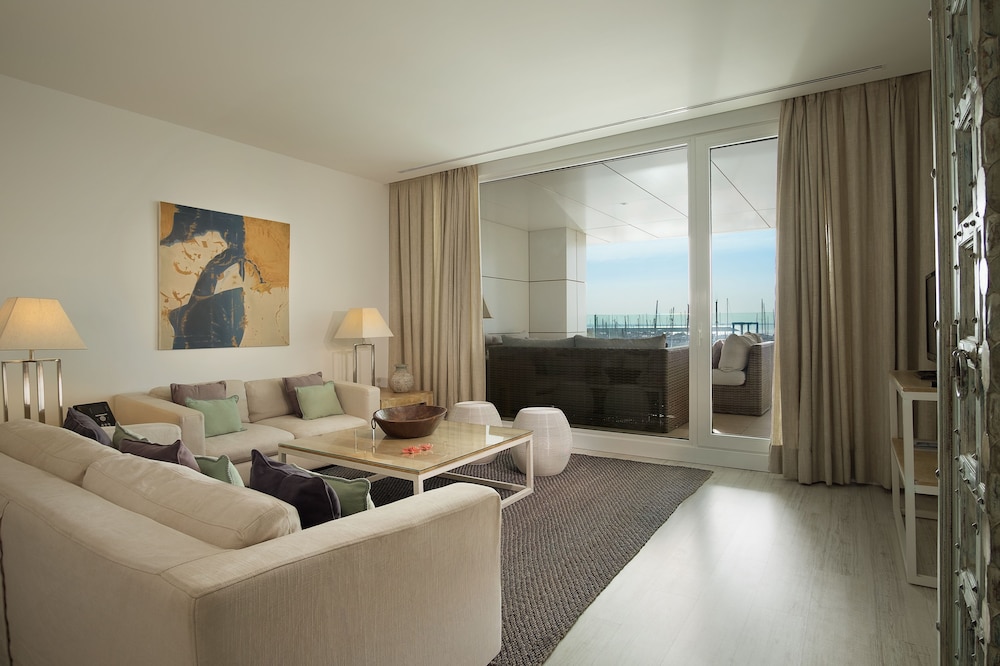 LAS SUITES DE PUERTO SHERRY 30/60