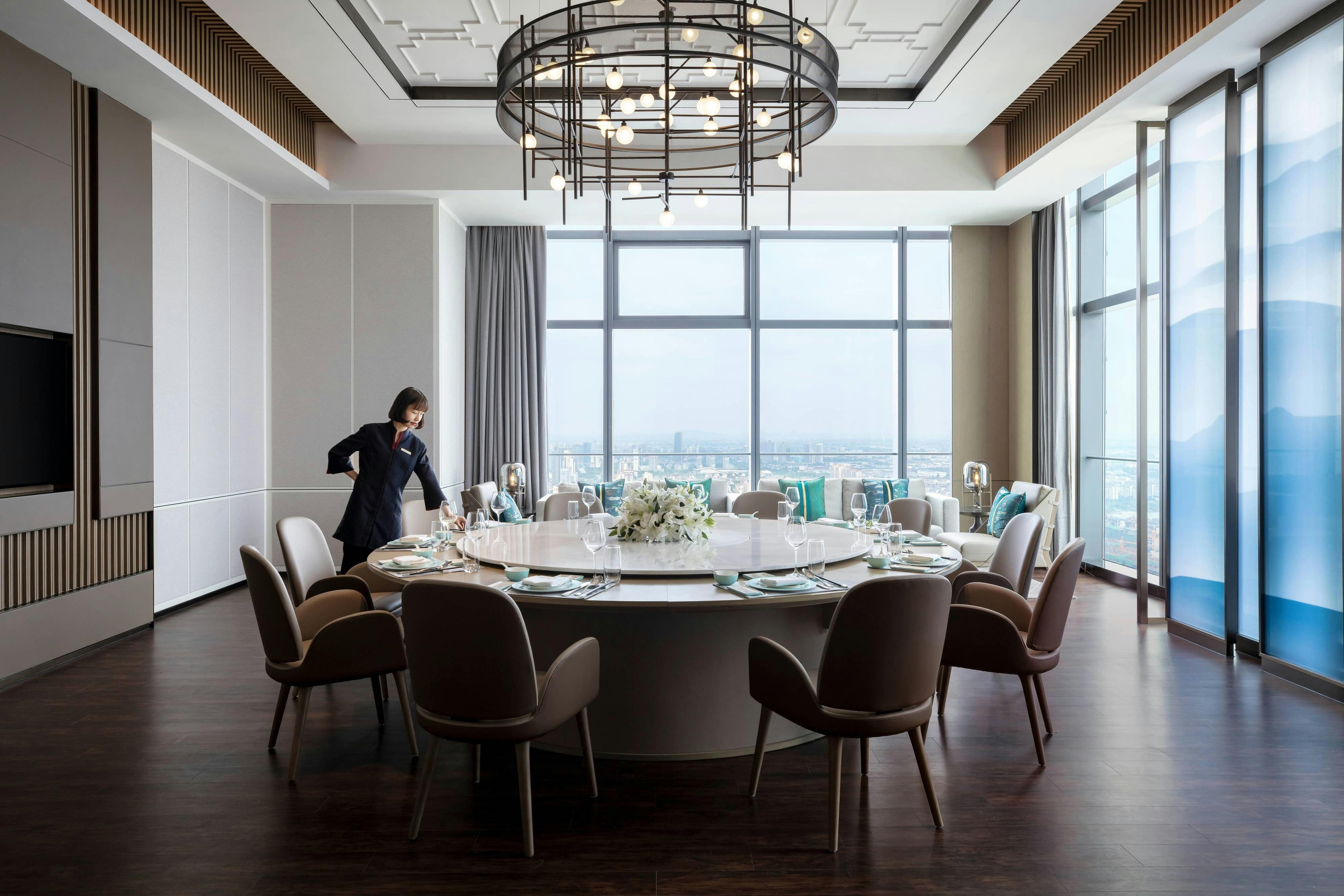 Zhangjiagang Marriott Hotel 36/38