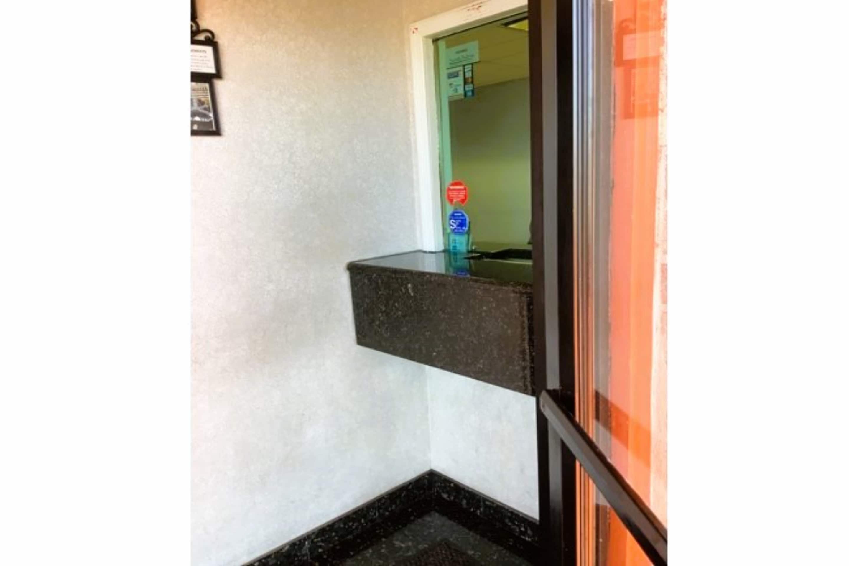 Hotel Georgia near Fairburn/Atlanta 7/41