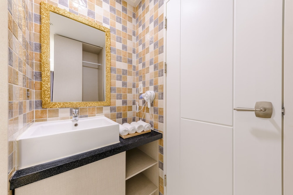 Jeju Cordelia S Hotel 48/50