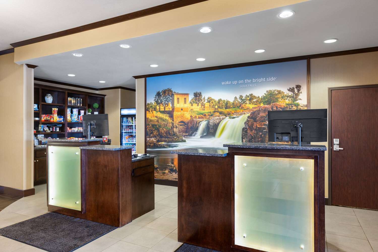 La Quinta Inn Suites By Wyndham Sioux Falls 9/55