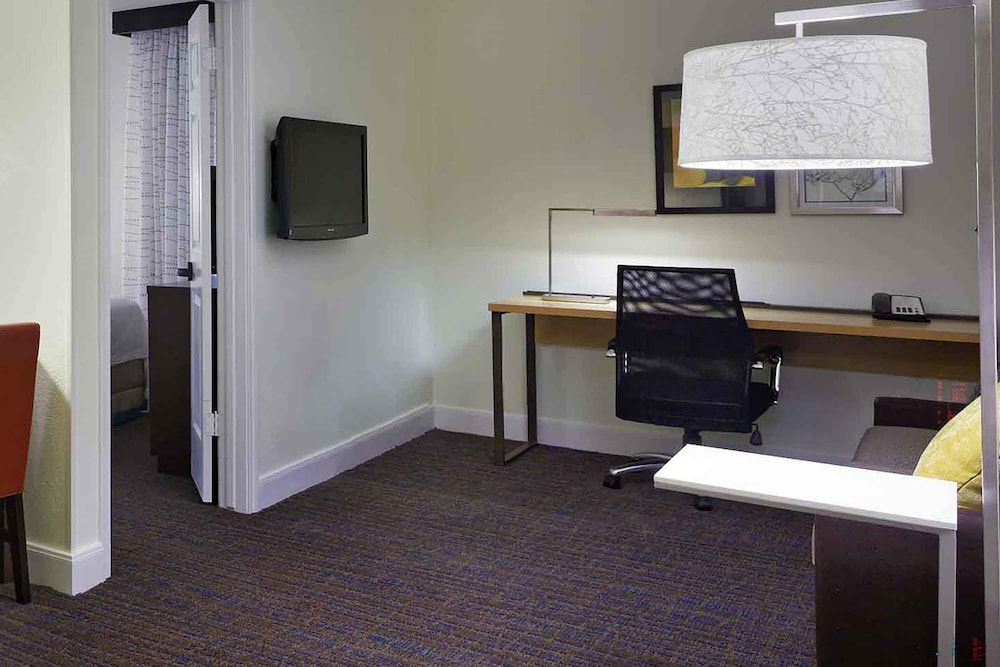 Residence Inn Houston Galleria 26/46