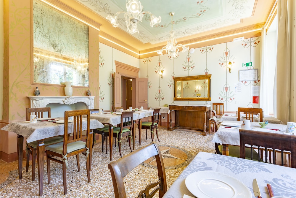 Villa Tortorelli 42/60