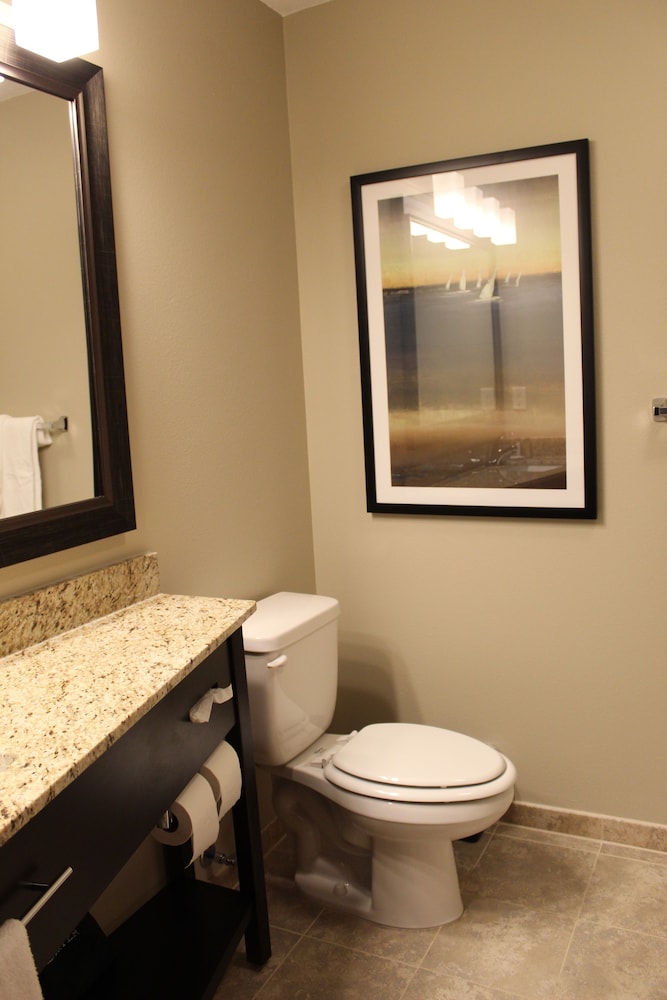 Brookstone Lodge Suites 39/43