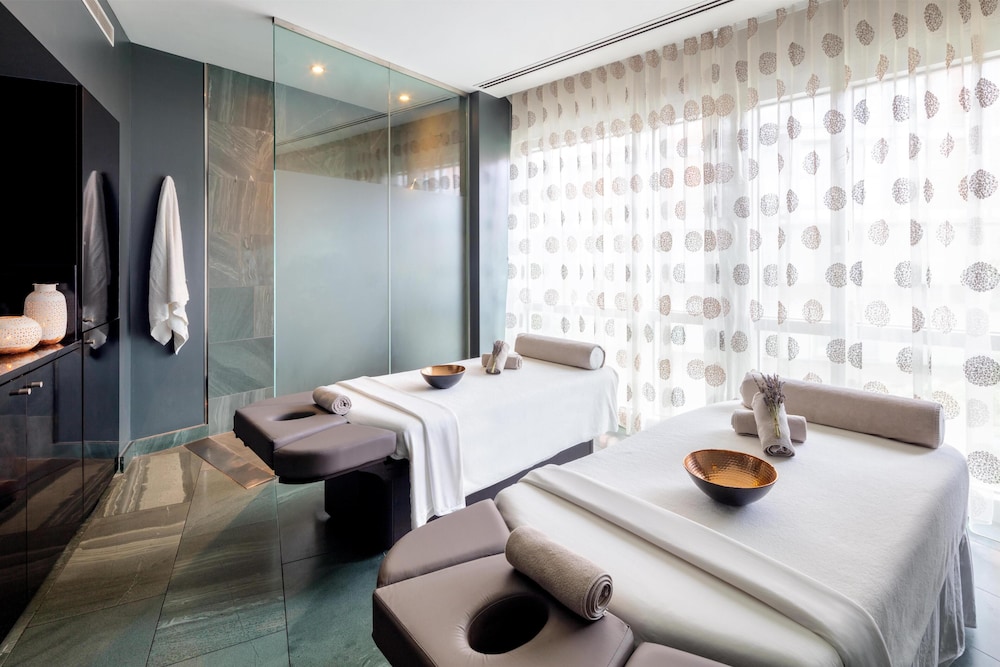 Radisson Blu Hotel, London Canary Wharf East 40/74