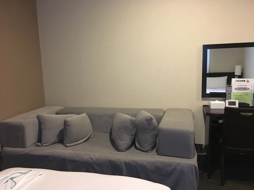 Cvs Bay Hotel 48/50