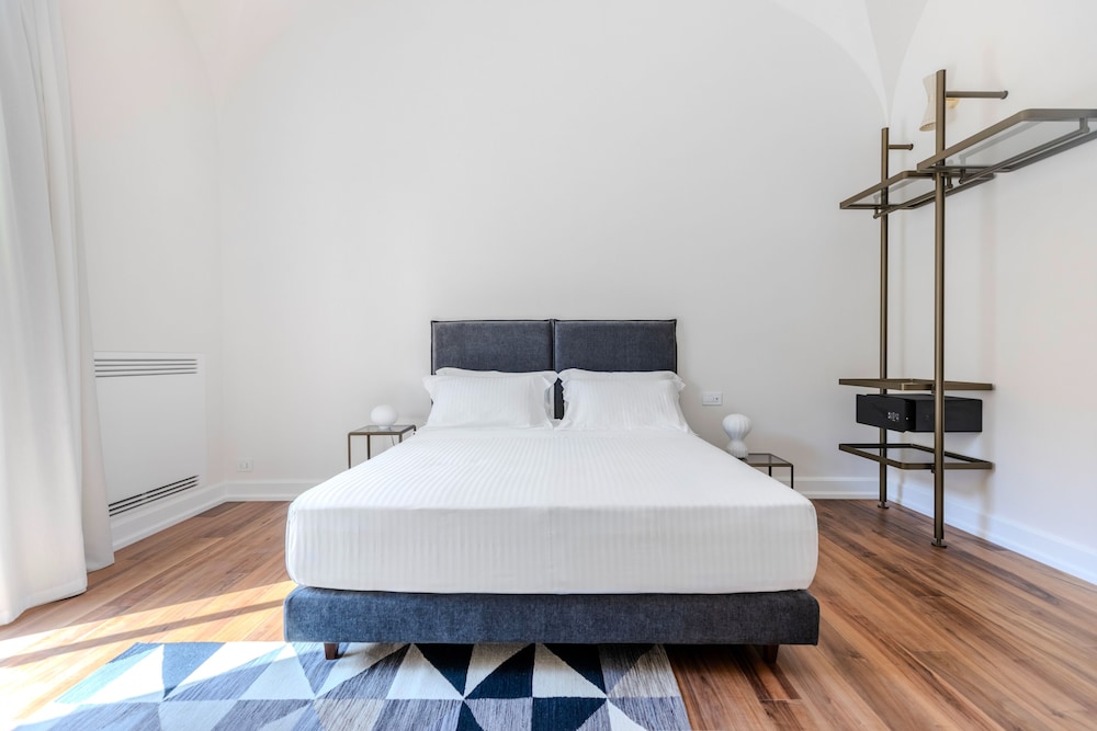 Dome Hotel 17/48