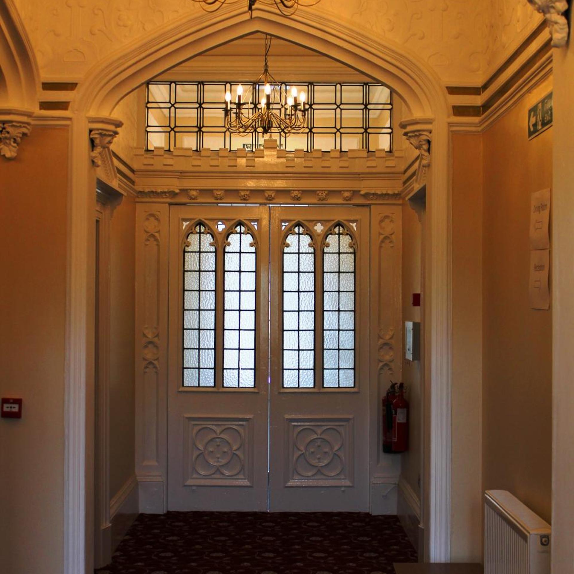 Edgerton Hotel 14/48