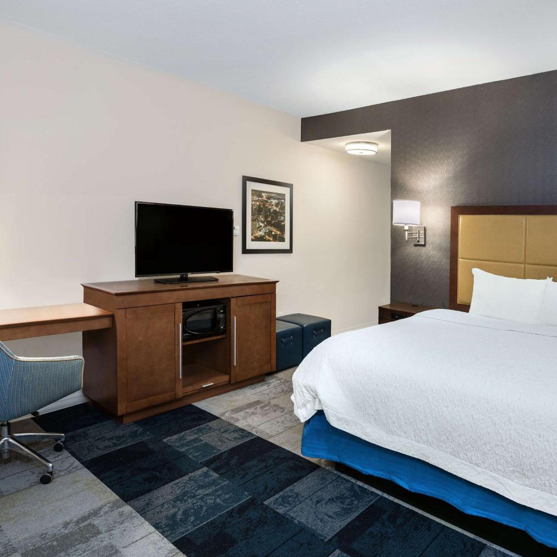 STANDARD, KING BED