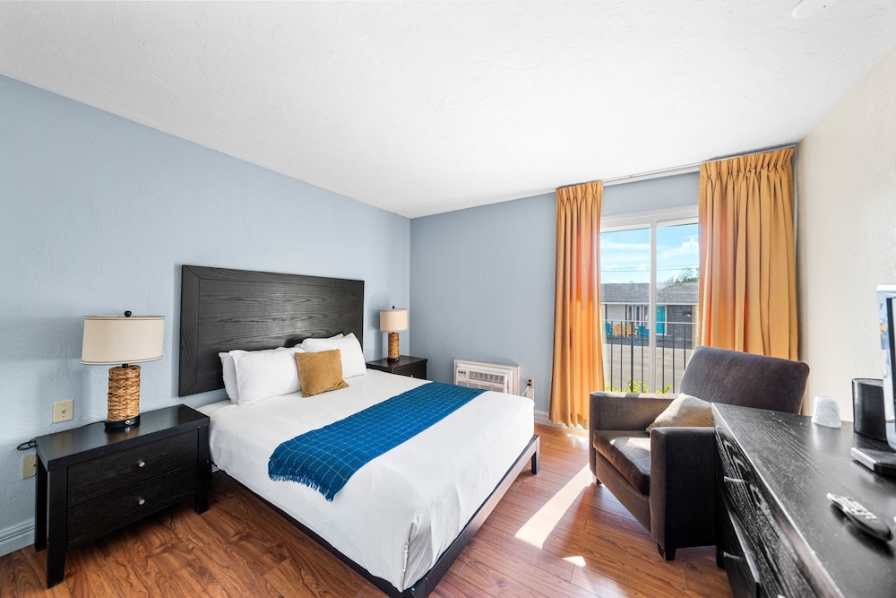Auberge Shores Inn & Hotel 15/47