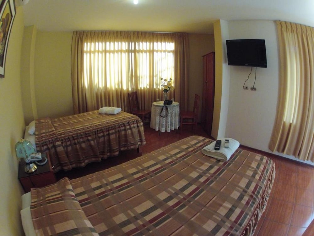 Hotel Alegria Nasca 11/21