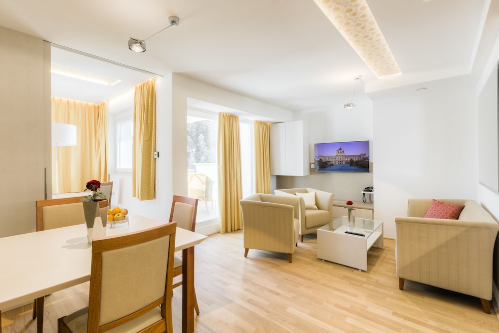 Vienna Grand Apartments Danube 39/55