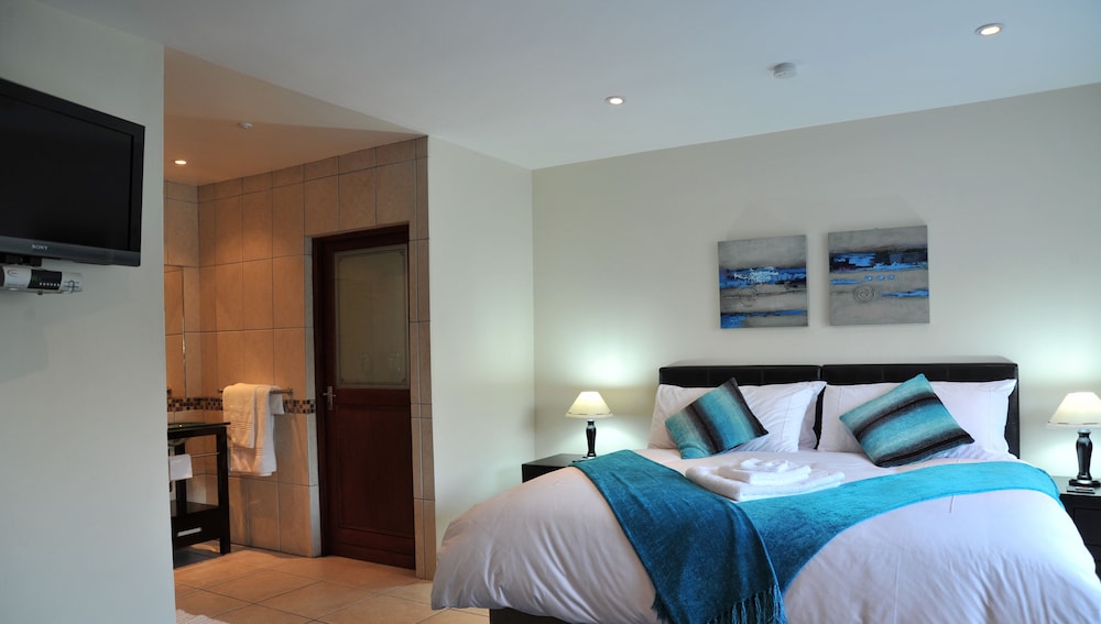 ROOM, KING BED