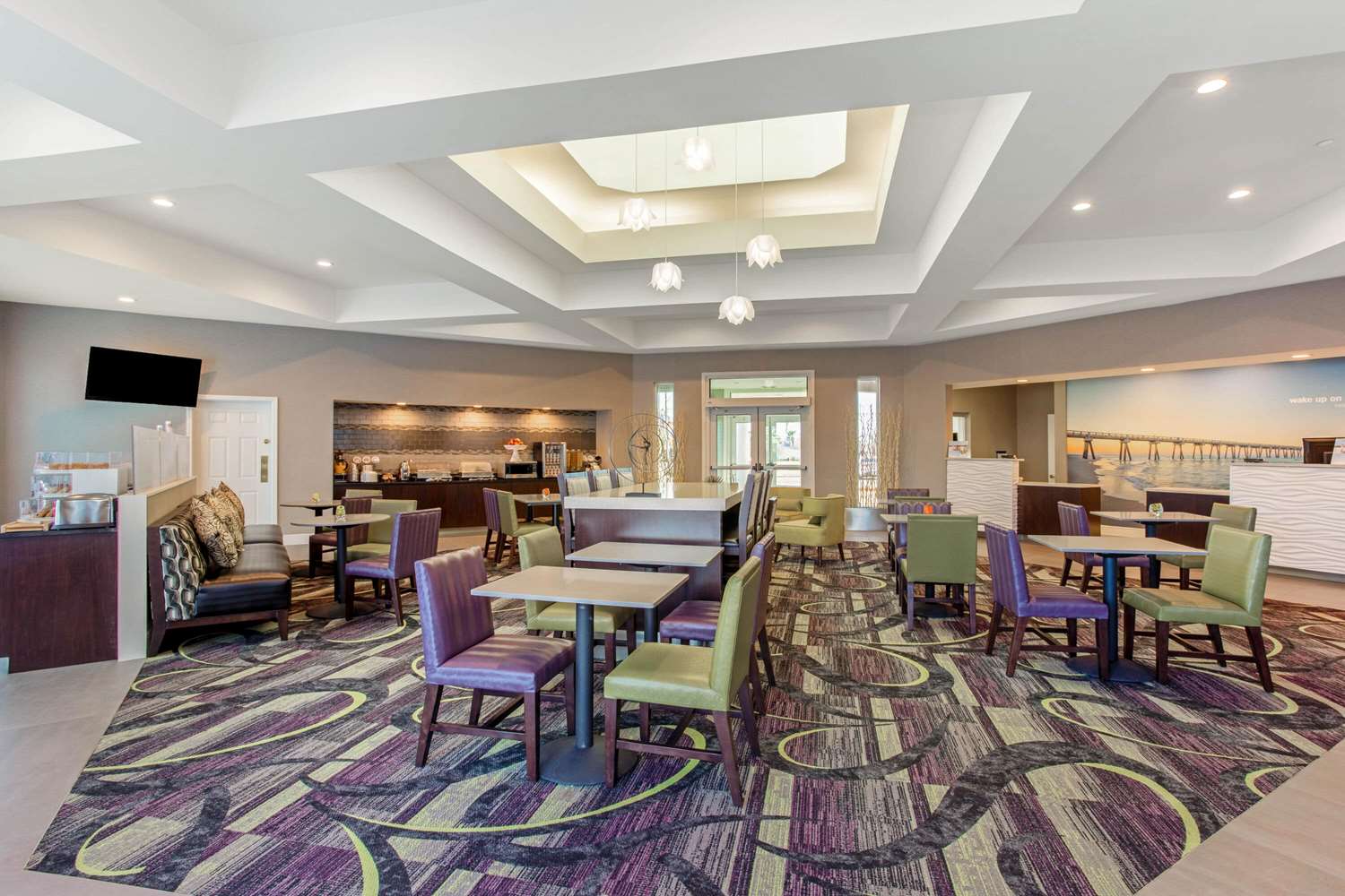 La Quinta Inn Suites Panama City 29/45