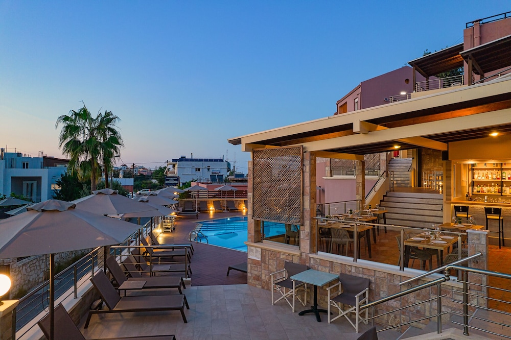 THEOS VILLAGE 25/50