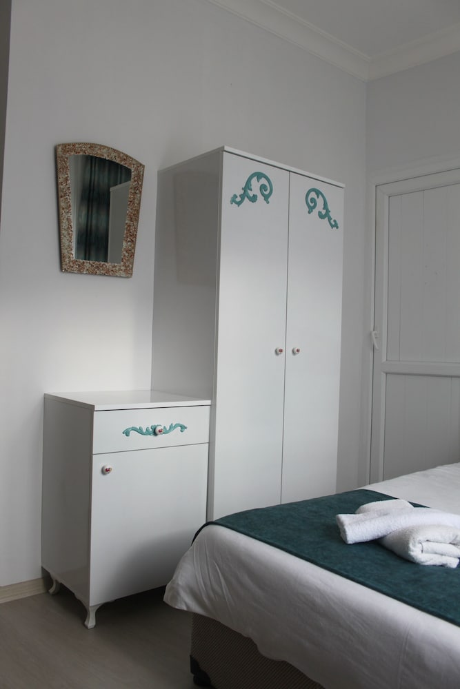 Foca Kumsal Hotel 9/50