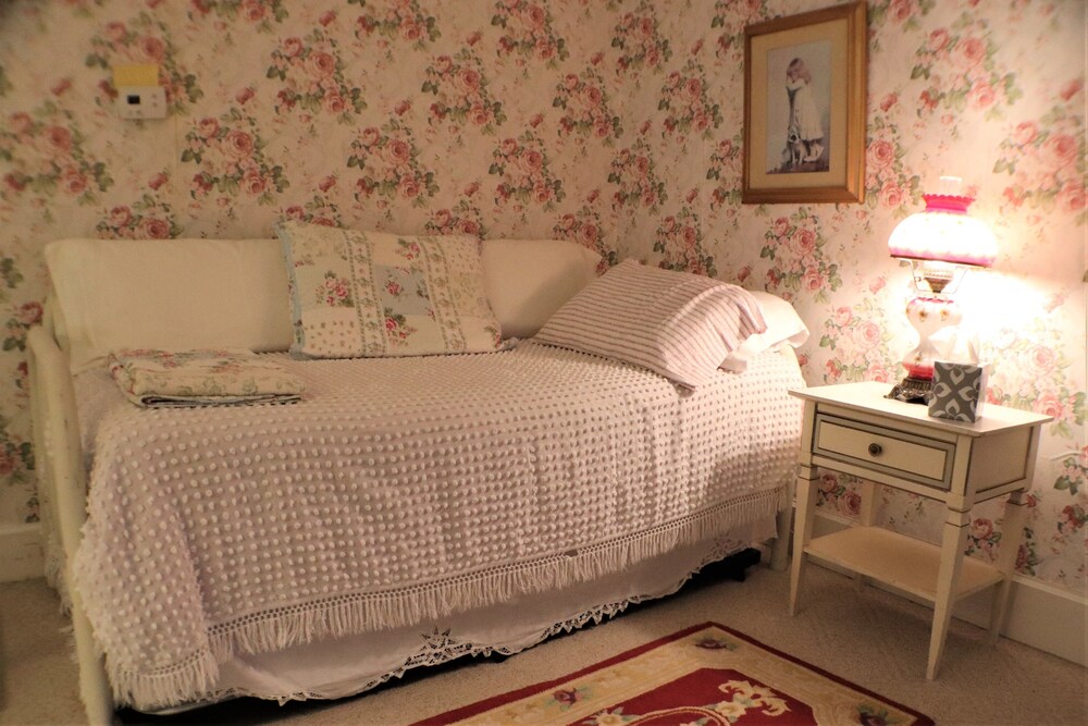 50 Lincoln Short North Bed and Breakfast 14/71