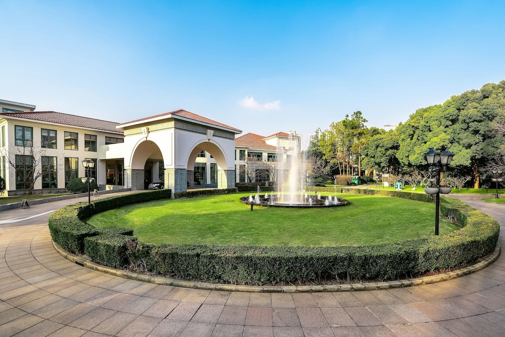 Shanghai Hongqiao State Guest House 40/46