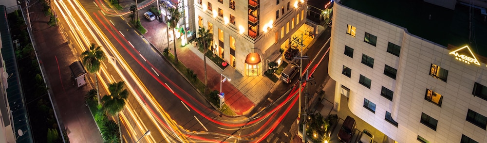 Hotel Leo 5/48