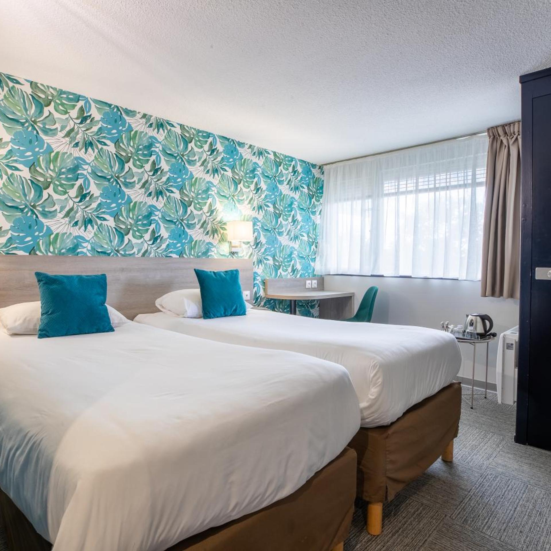 Room, Twin Beds