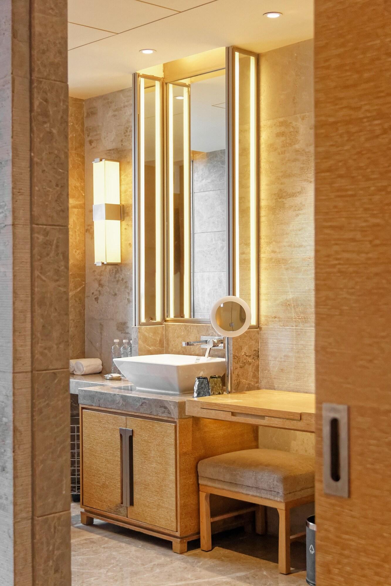 استوديو تنفيذي، The Westin Chongqing Liberation Square 3/3