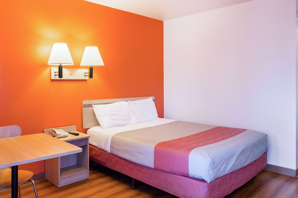 Motel6 Mojave, CA 26/69