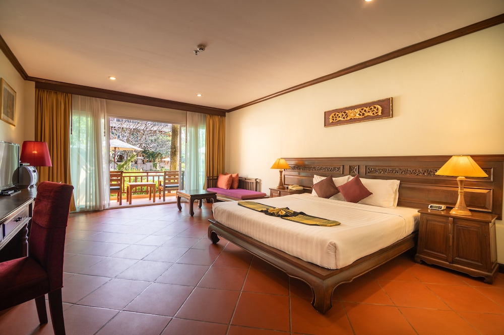 Room, Double Bed, Pool Access