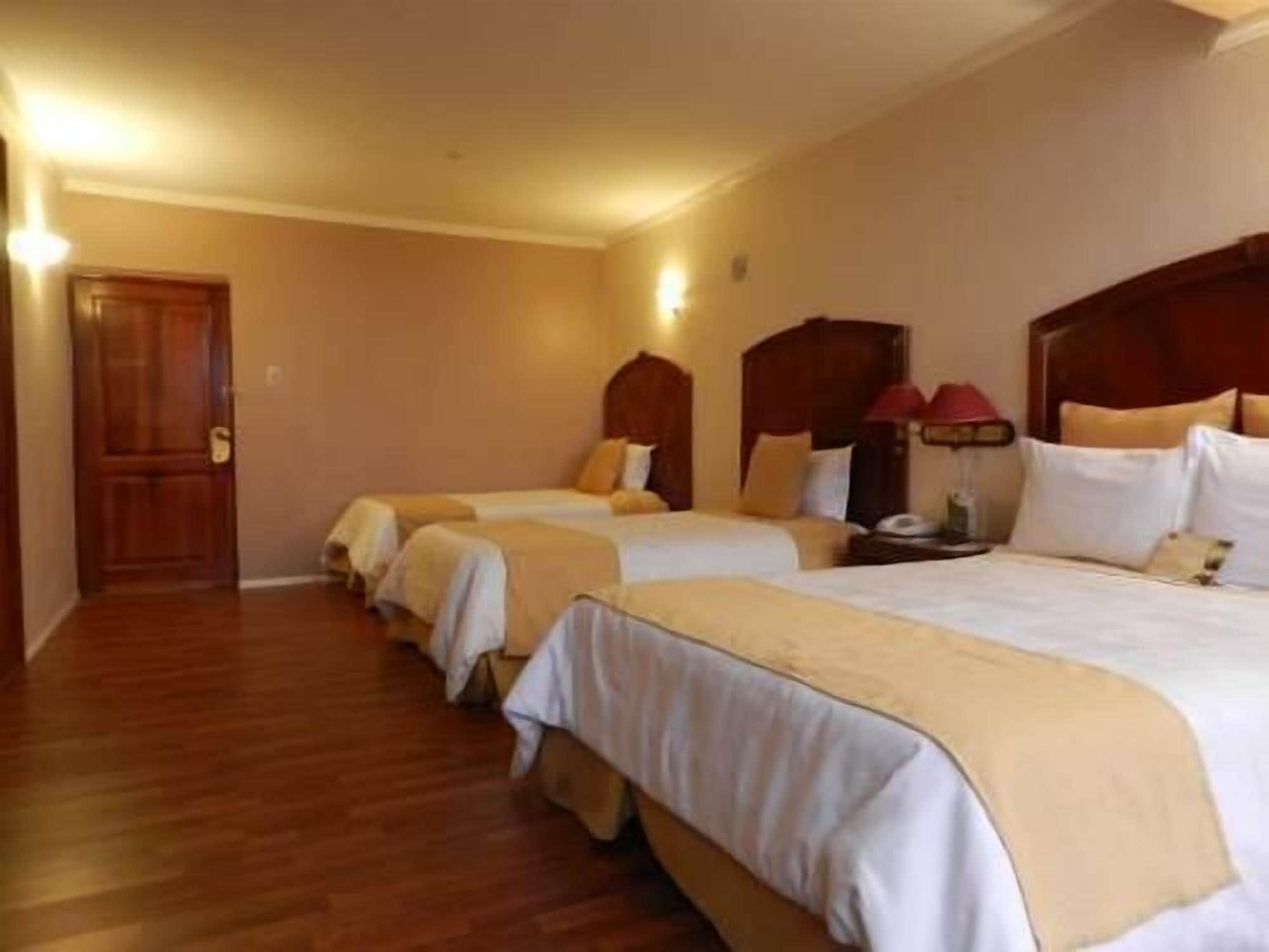 Traditional, Quadruple, 2 Double Beds, City View, Private Bathroom