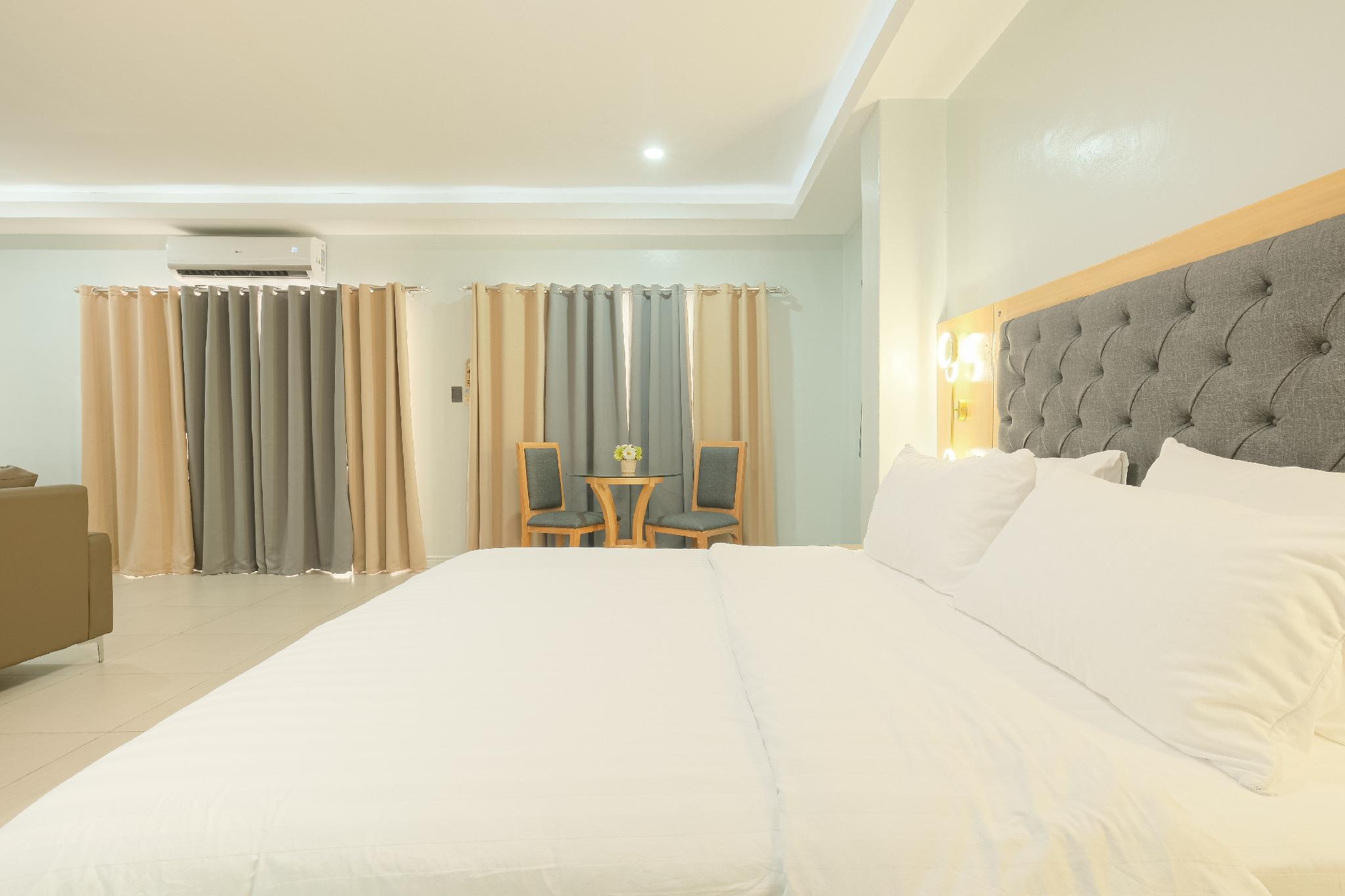Garden, Executive, Suite