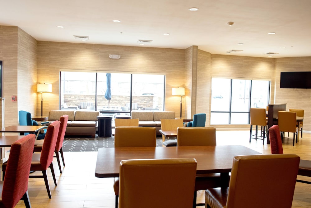 Towneplace Suites Ames 49/66